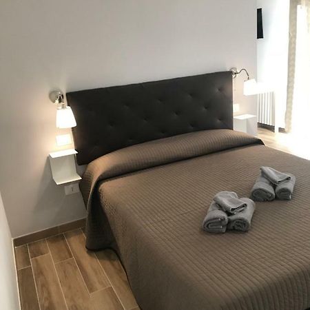 Santa Croce,14 Apartments Болонья Екстер'єр фото