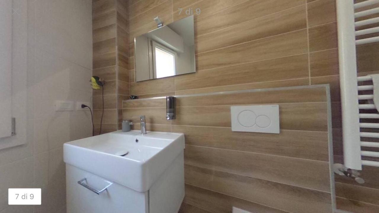 Santa Croce,14 Apartments Болонья Екстер'єр фото