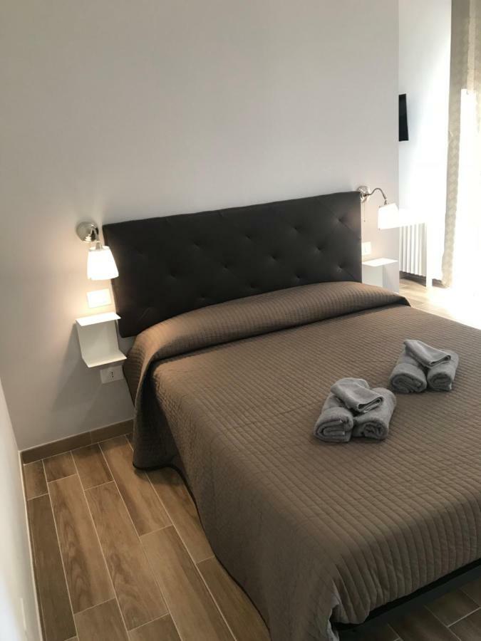 Santa Croce,14 Apartments Болонья Екстер'єр фото