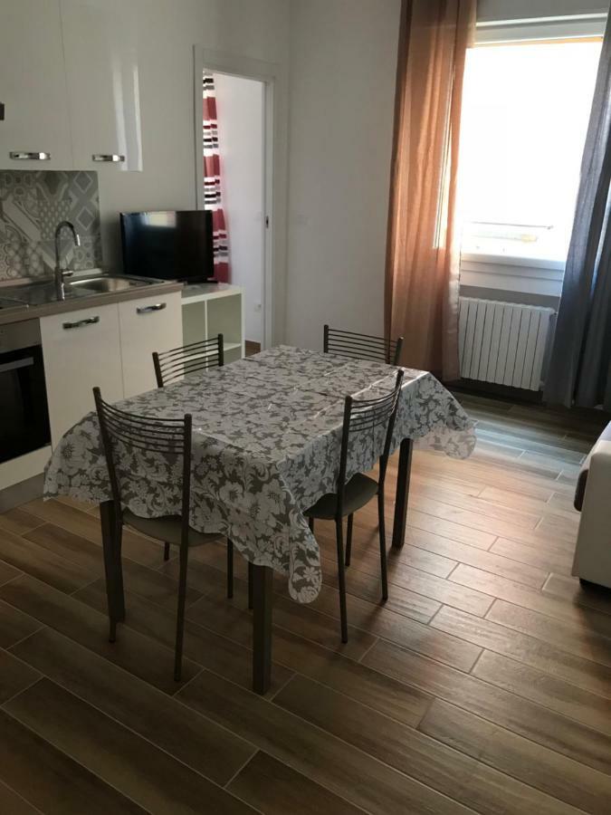 Santa Croce,14 Apartments Болонья Екстер'єр фото