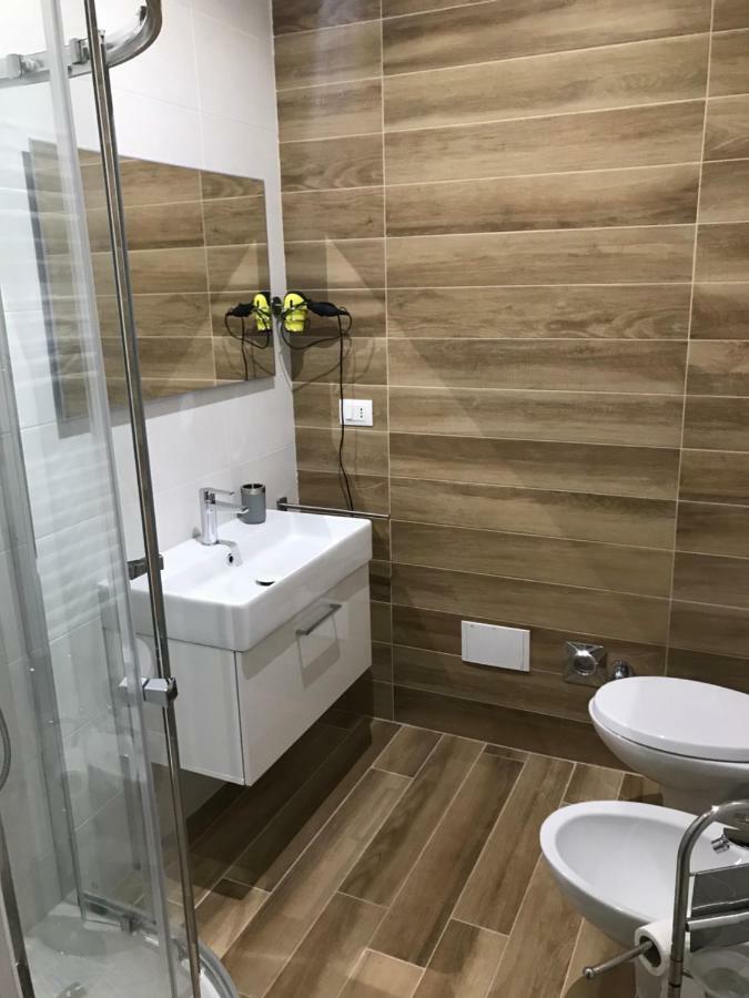 Santa Croce,14 Apartments Болонья Екстер'єр фото