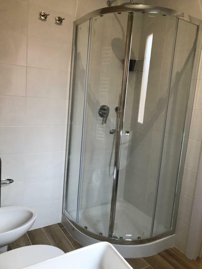 Santa Croce,14 Apartments Болонья Екстер'єр фото